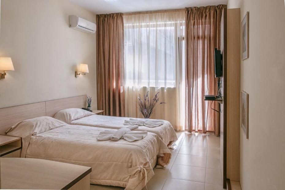 Александра Hotel Sveti Vlas Eksteriør billede