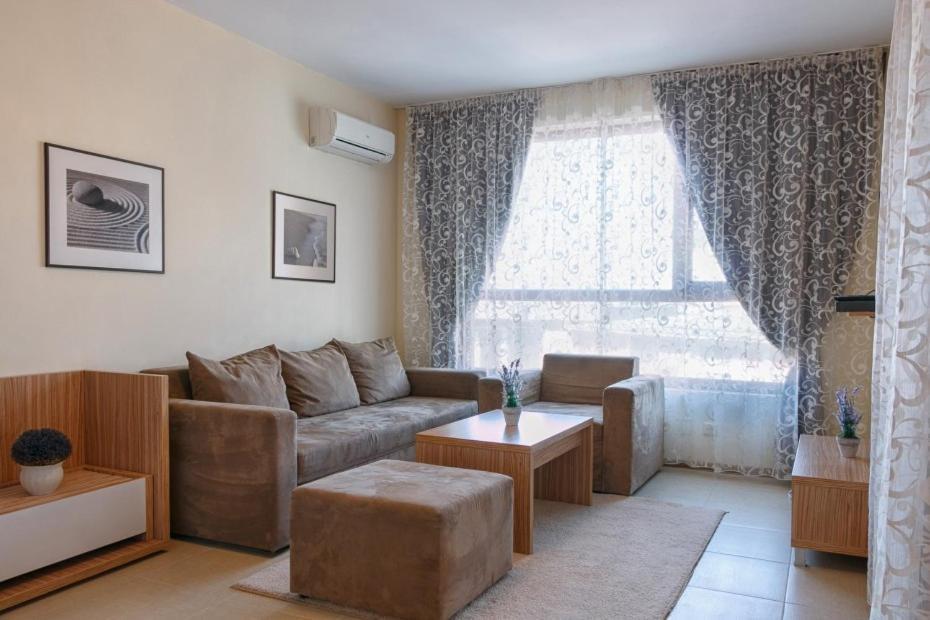 Александра Hotel Sveti Vlas Eksteriør billede