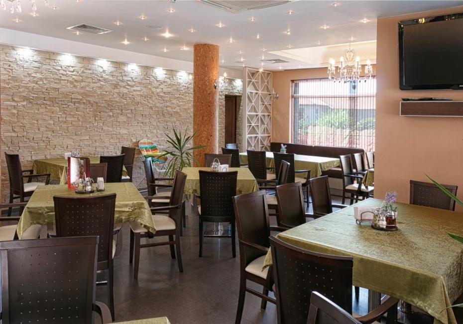 Александра Hotel Sveti Vlas Eksteriør billede