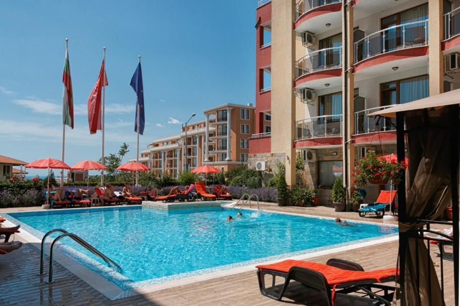 Александра Hotel Sveti Vlas Eksteriør billede