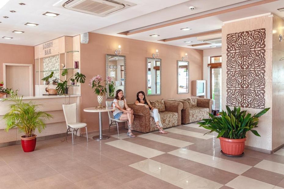 Александра Hotel Sveti Vlas Eksteriør billede