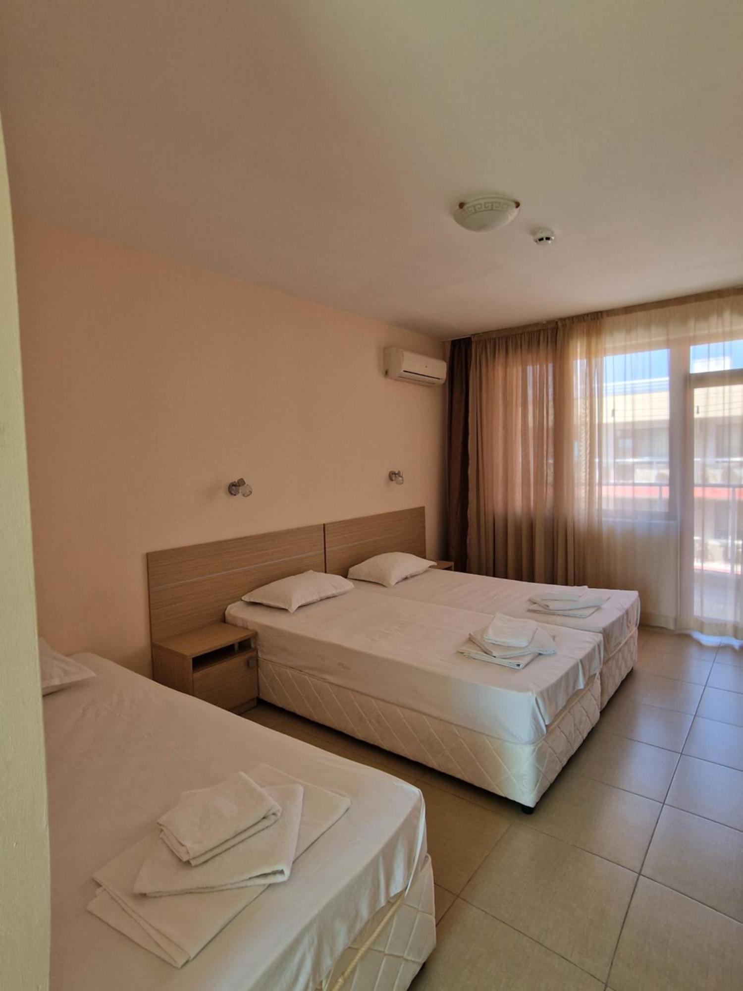 Александра Hotel Sveti Vlas Eksteriør billede