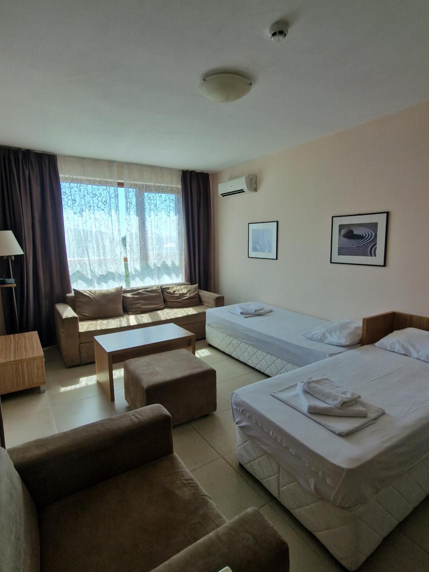 Александра Hotel Sveti Vlas Eksteriør billede