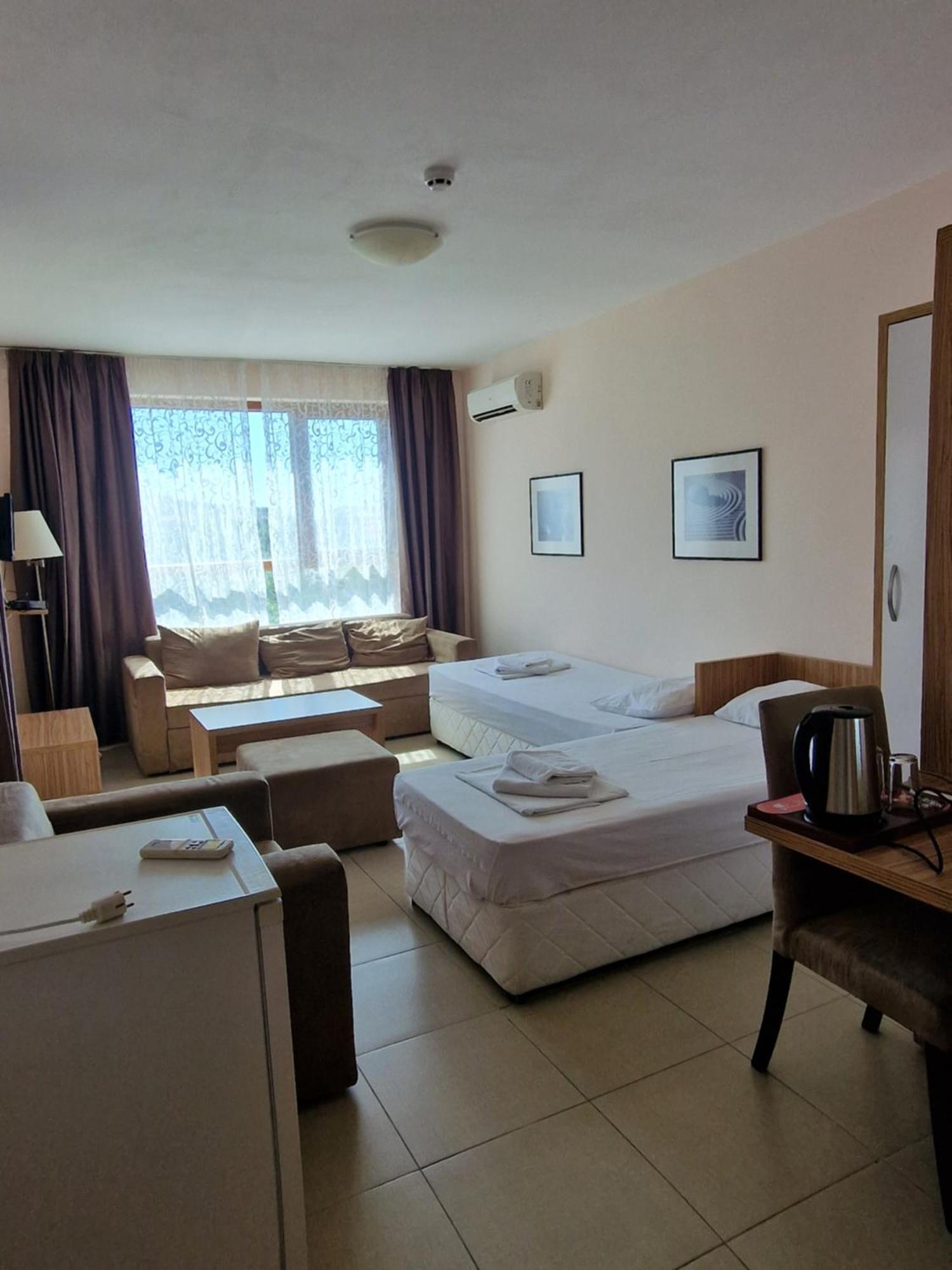 Александра Hotel Sveti Vlas Eksteriør billede