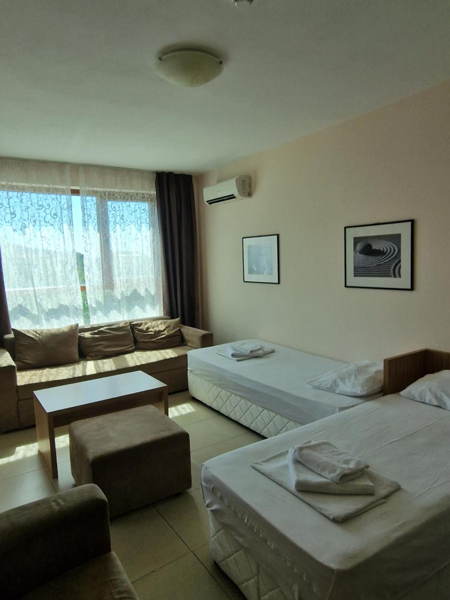 Александра Hotel Sveti Vlas Eksteriør billede