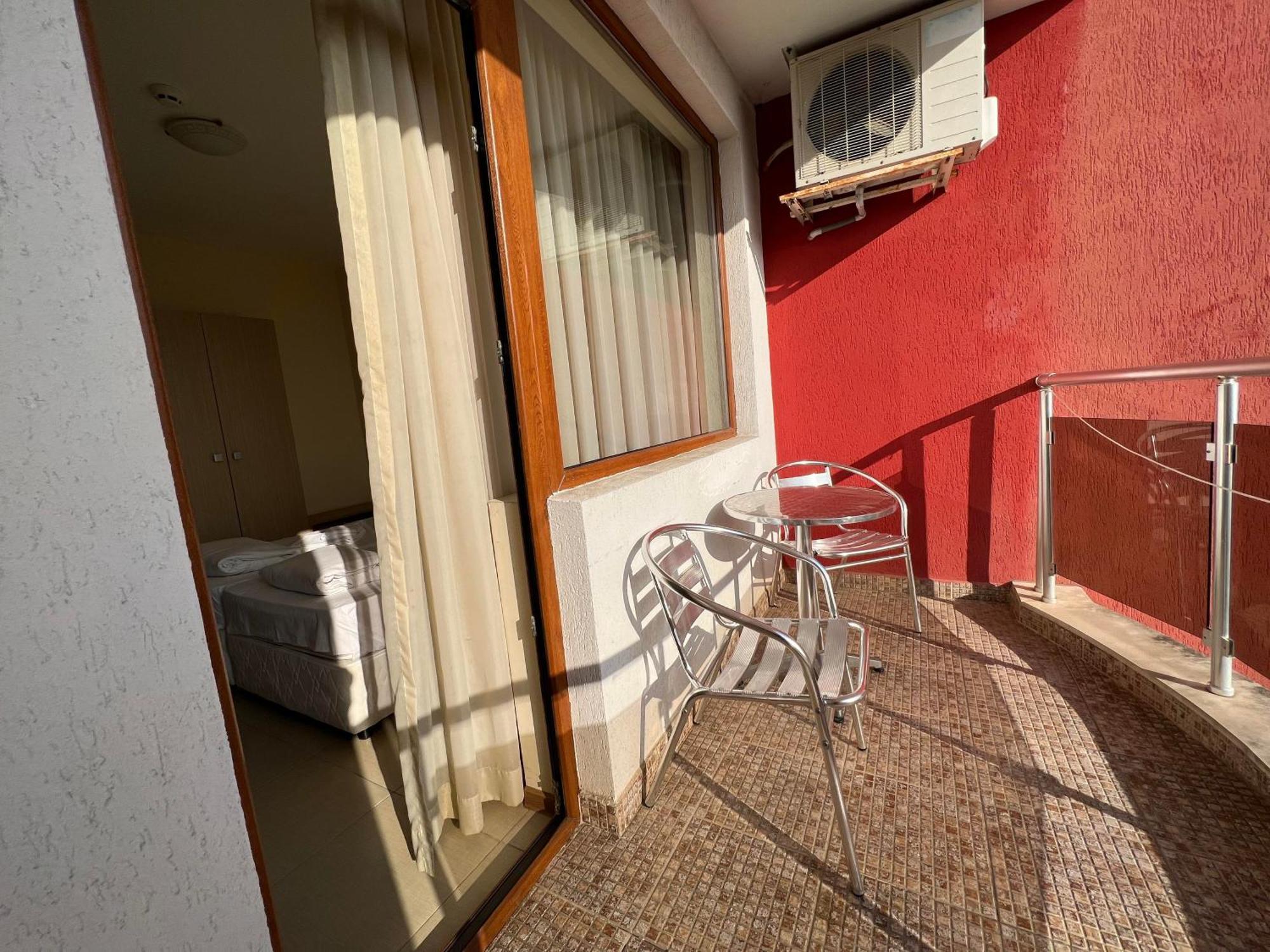 Александра Hotel Sveti Vlas Eksteriør billede