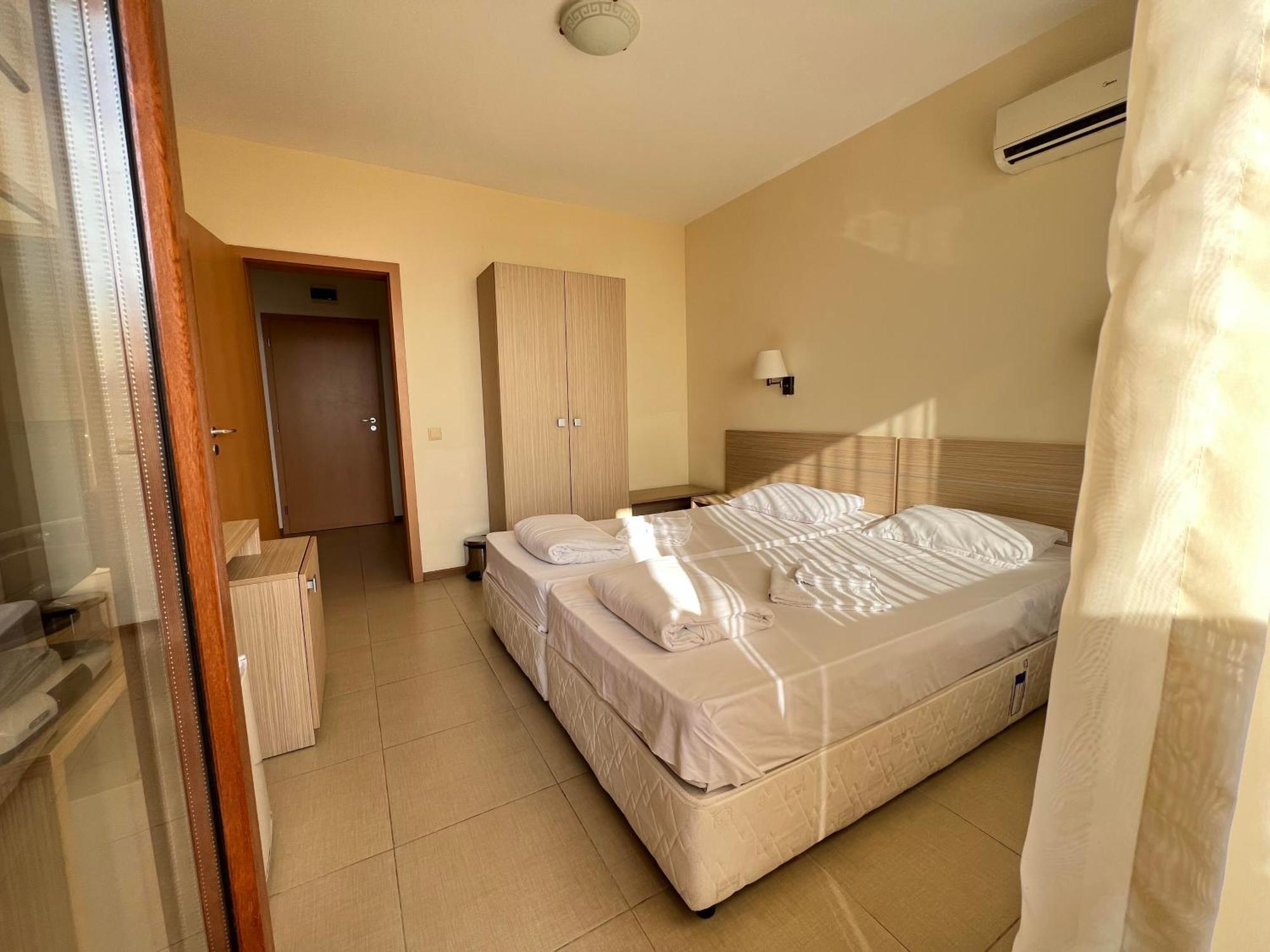 Александра Hotel Sveti Vlas Eksteriør billede