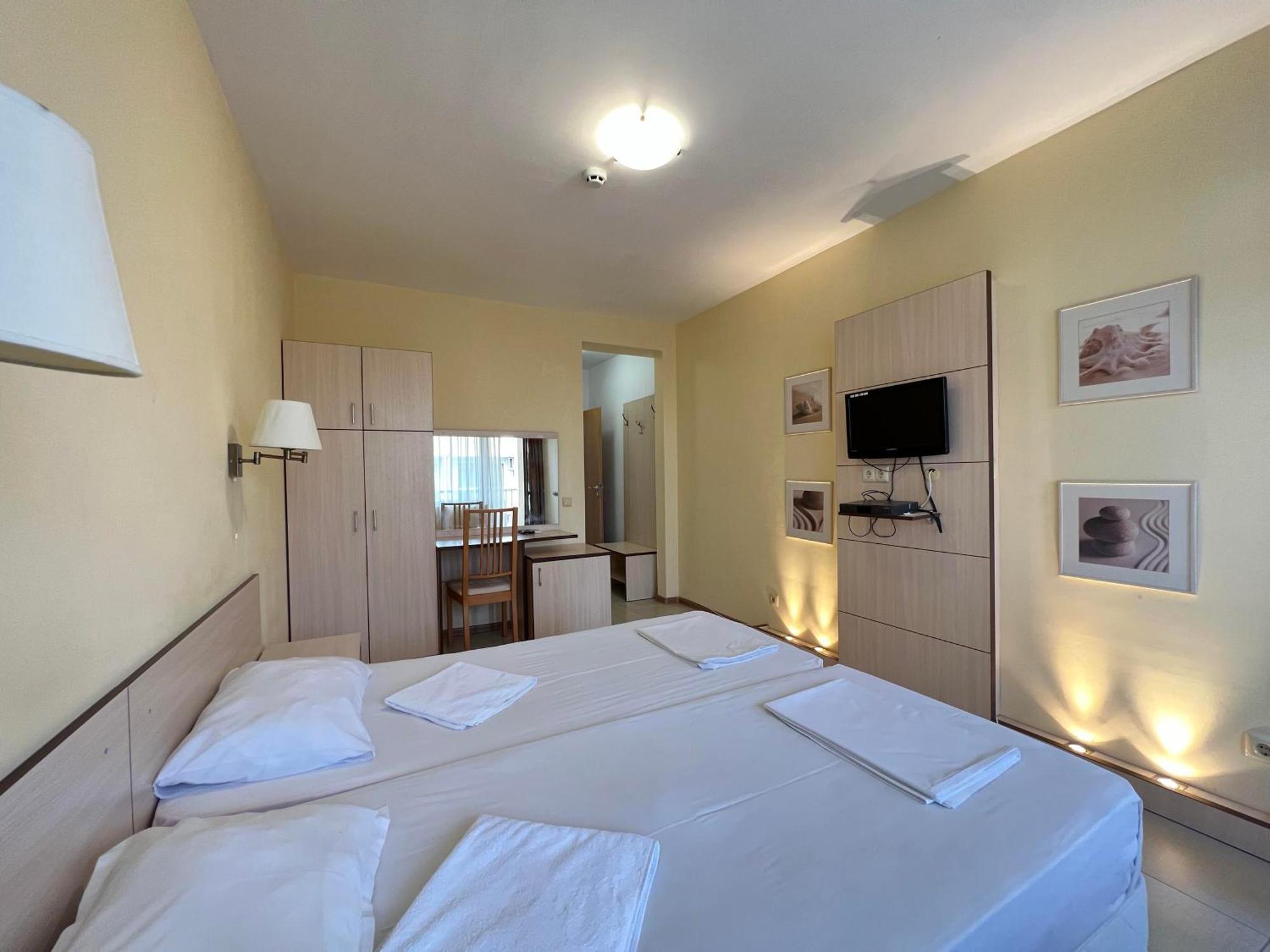 Александра Hotel Sveti Vlas Eksteriør billede