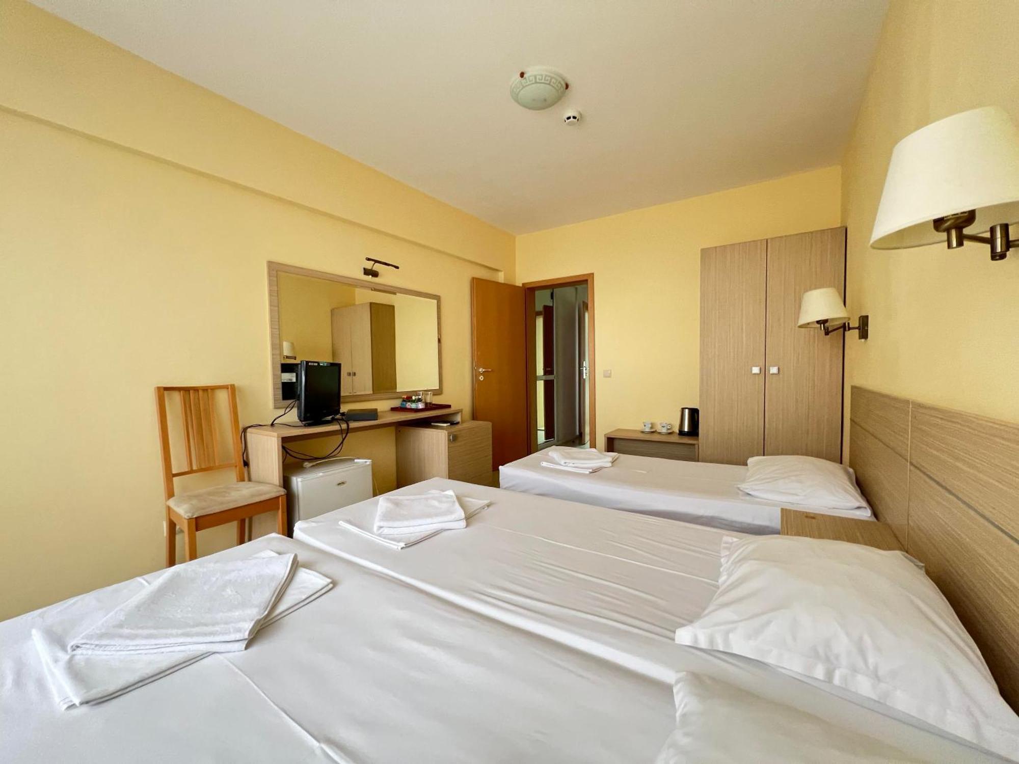 Александра Hotel Sveti Vlas Eksteriør billede