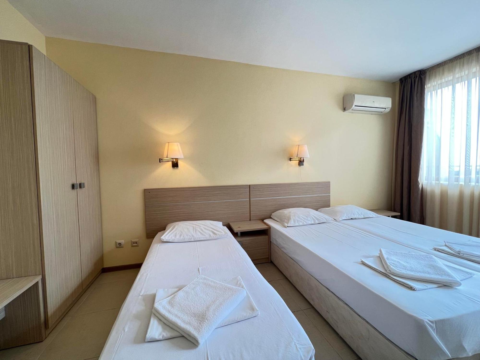 Александра Hotel Sveti Vlas Eksteriør billede