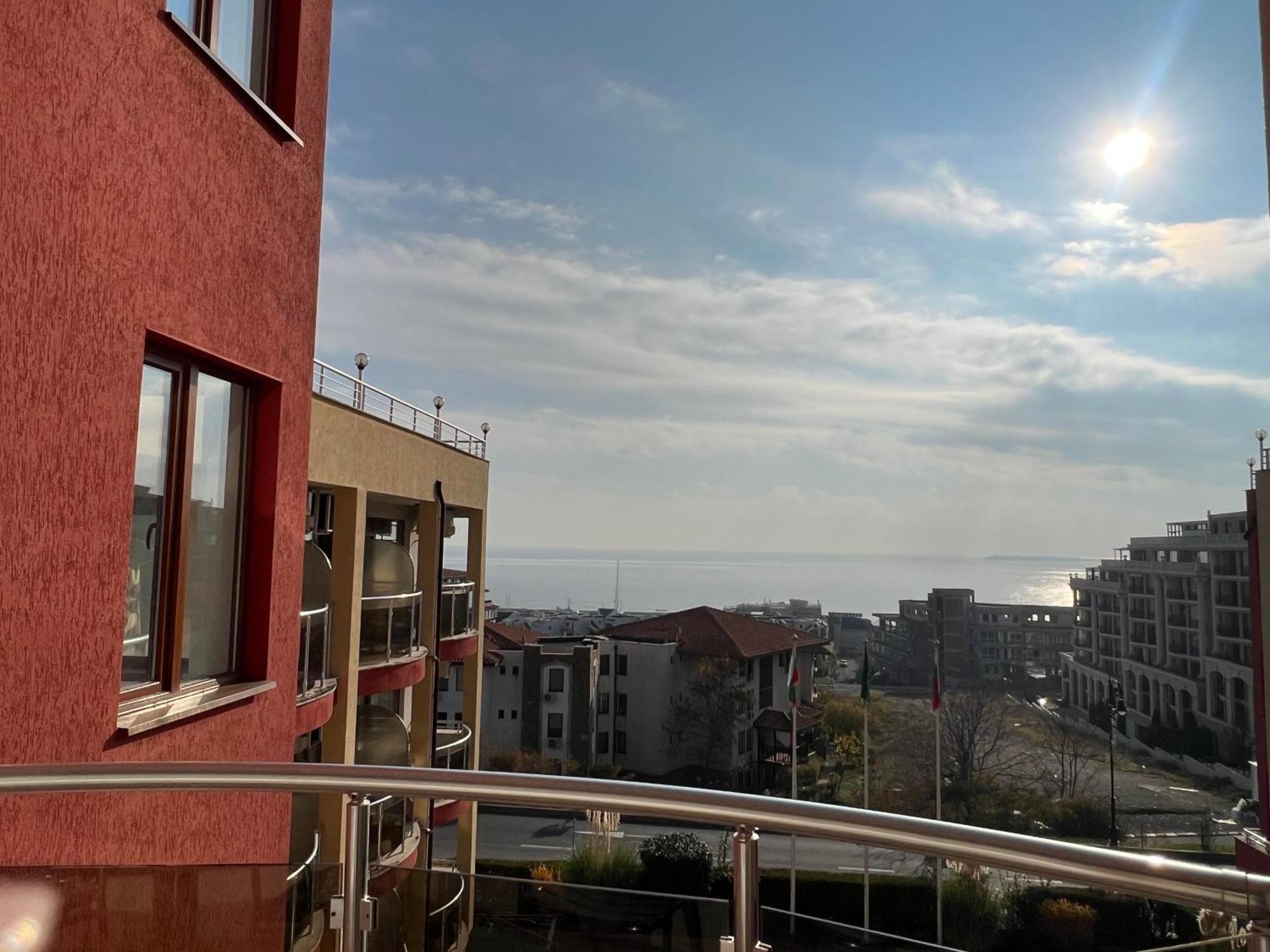 Александра Hotel Sveti Vlas Eksteriør billede